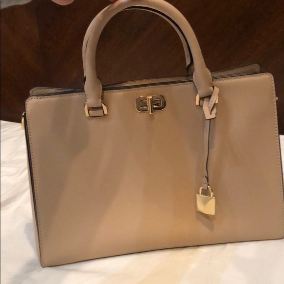 Michael Kors purse - Picture 2 of 3